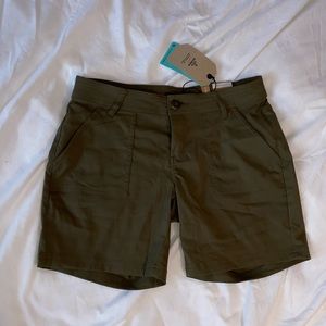 Olivia Short 7” Inseam